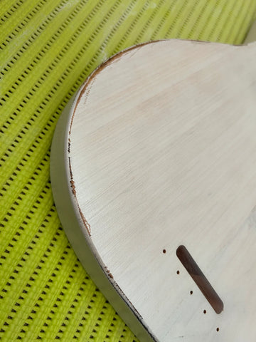 Relic PBass Slab Style Body White Blonde Nitro Finish 335545 Relic Detail 1