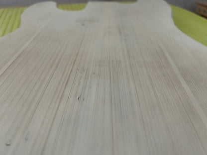 Relic PBass Slab Style Body White Blonde Nitro Finish 335545 Relic Detail 5
